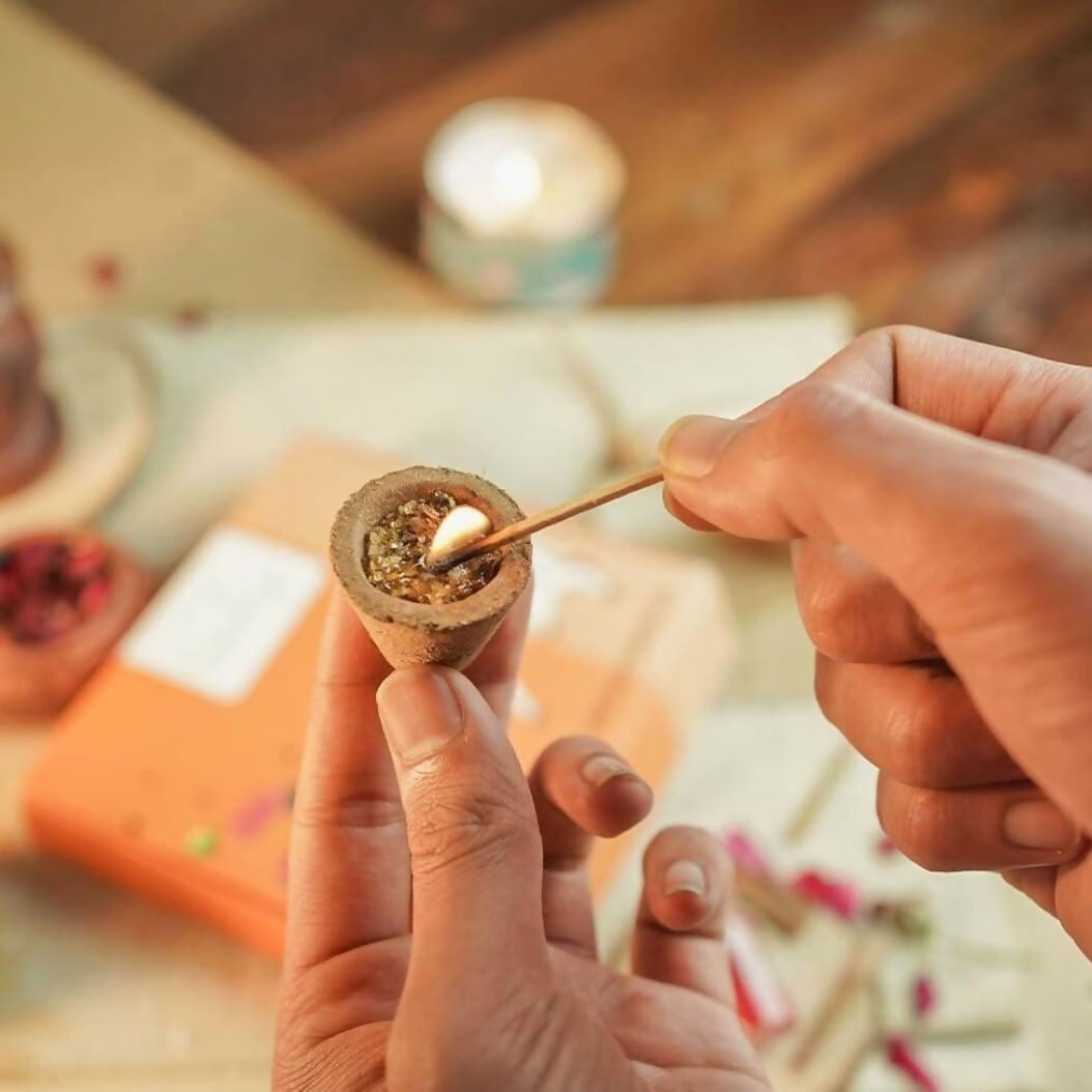 VRUNDAVAN NURSERY & GAUSHALA Sambrani Dhoop Cups for Pooja, Natural & Aromatic Premium Loban Cups, Long-Lasting Fragrance (12 Piece Set)